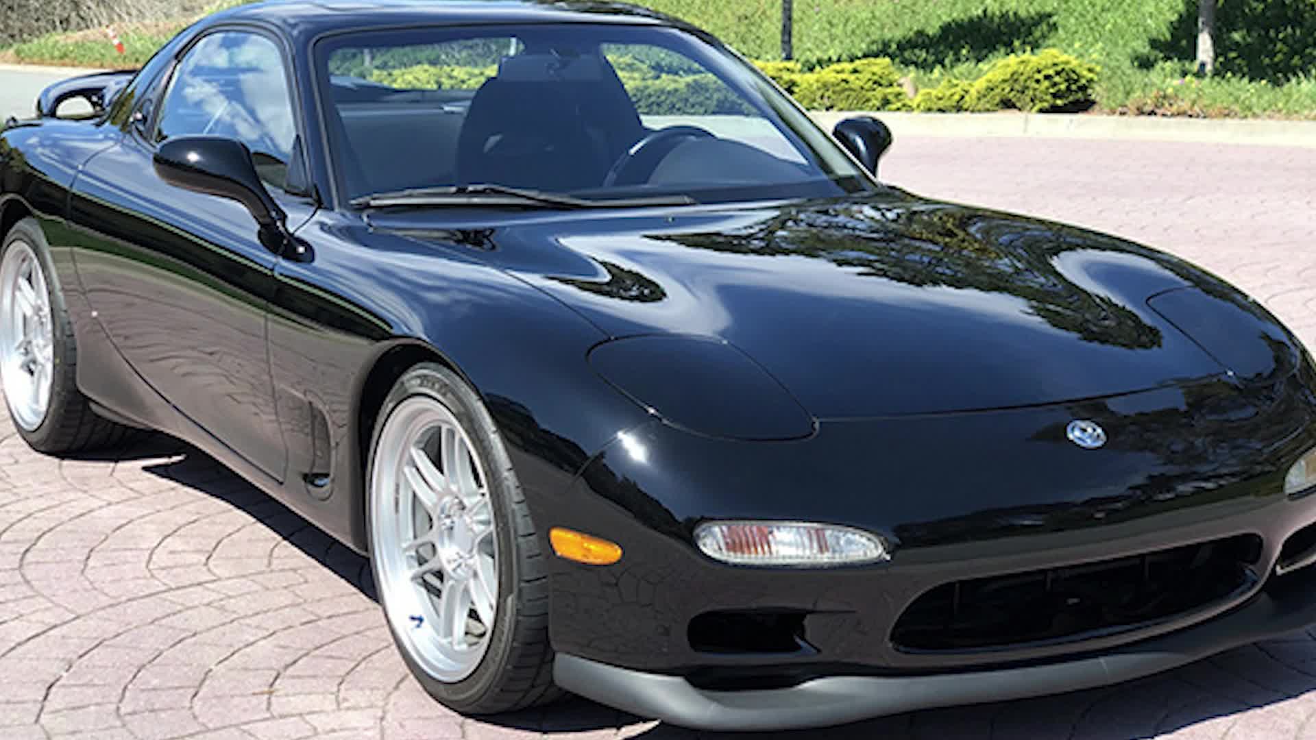 马自达RX7实拍曝光！搭转子引擎性能比肩宝马M3