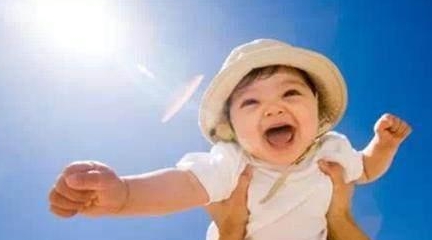 3岁内宝宝哭闹时,这种方式哄娃不当反致命!别再用悲剧敲警钟休闲区蓝鸢梦想 - Www.slyday.coM 3岁内宝宝哭闹时,这种方式哄娃不当反致命!别再用悲剧敲警钟休闲区蓝鸢梦想 - Www.slyday.coM