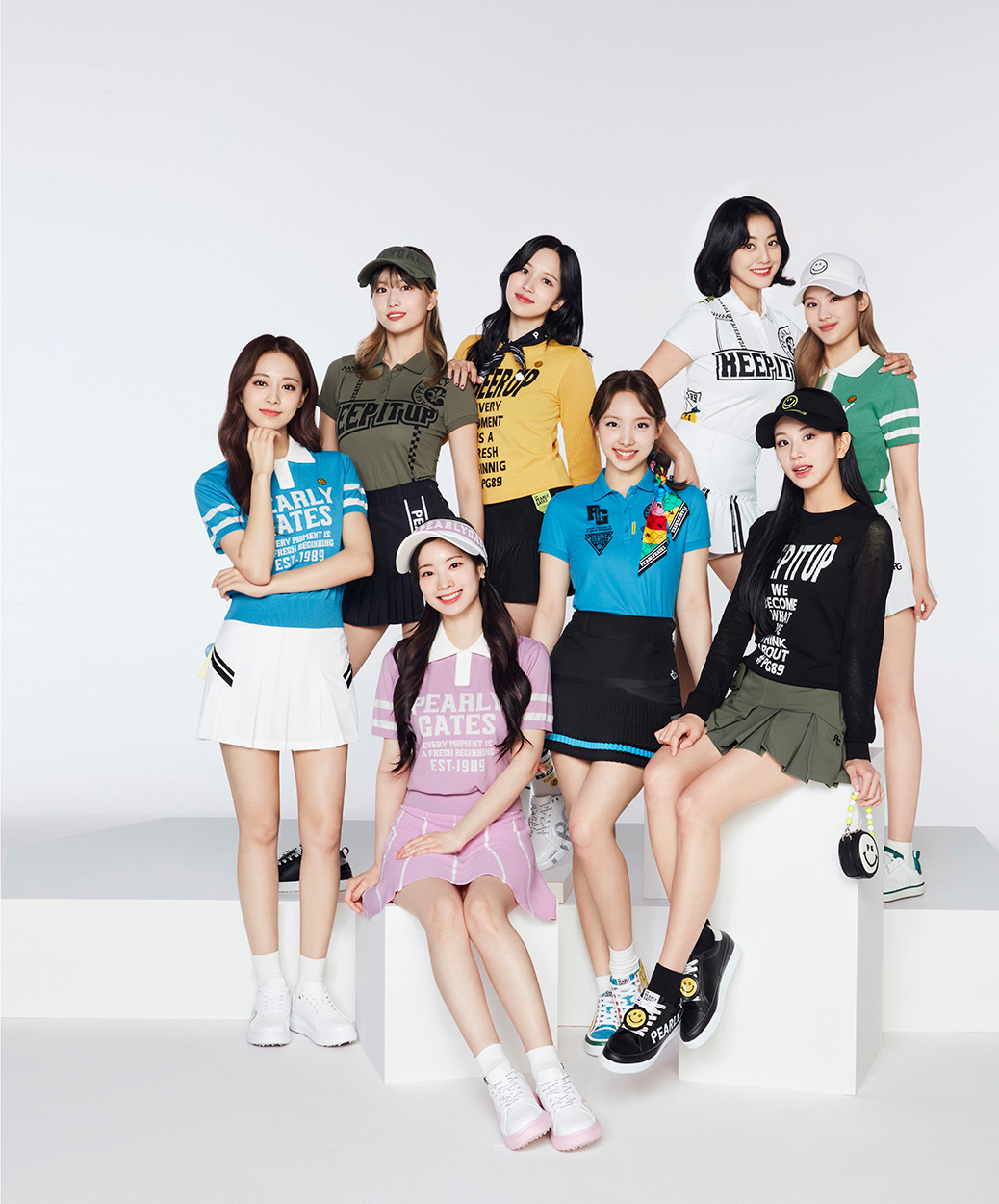 韩国女团twice代言高尔夫服装品牌拍最新宣传照