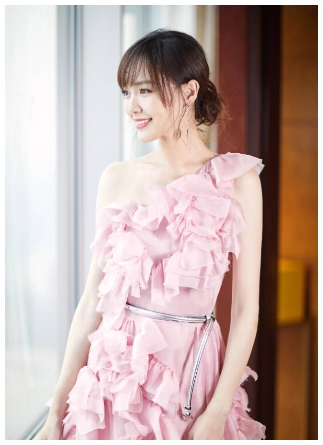 最美……唐嫣