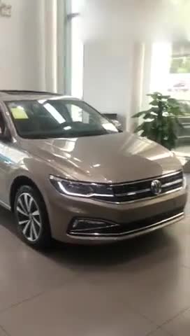 大众宝来到店实拍，霸气外观完虐卡罗拉！