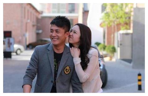 杜淳妻子:说我47岁的都醒一醒吧!拉黑讨论她