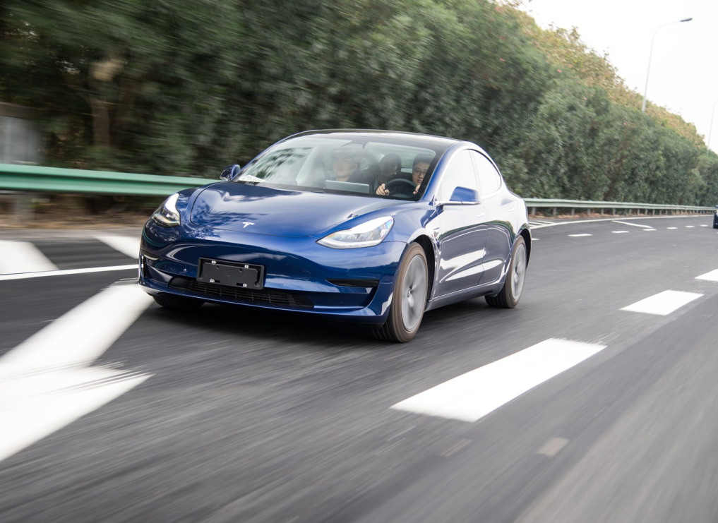 国产Model 3新车型版本上市，售33.905万起