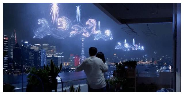 《三十而已》里的上海，不过是“背景板”而已
