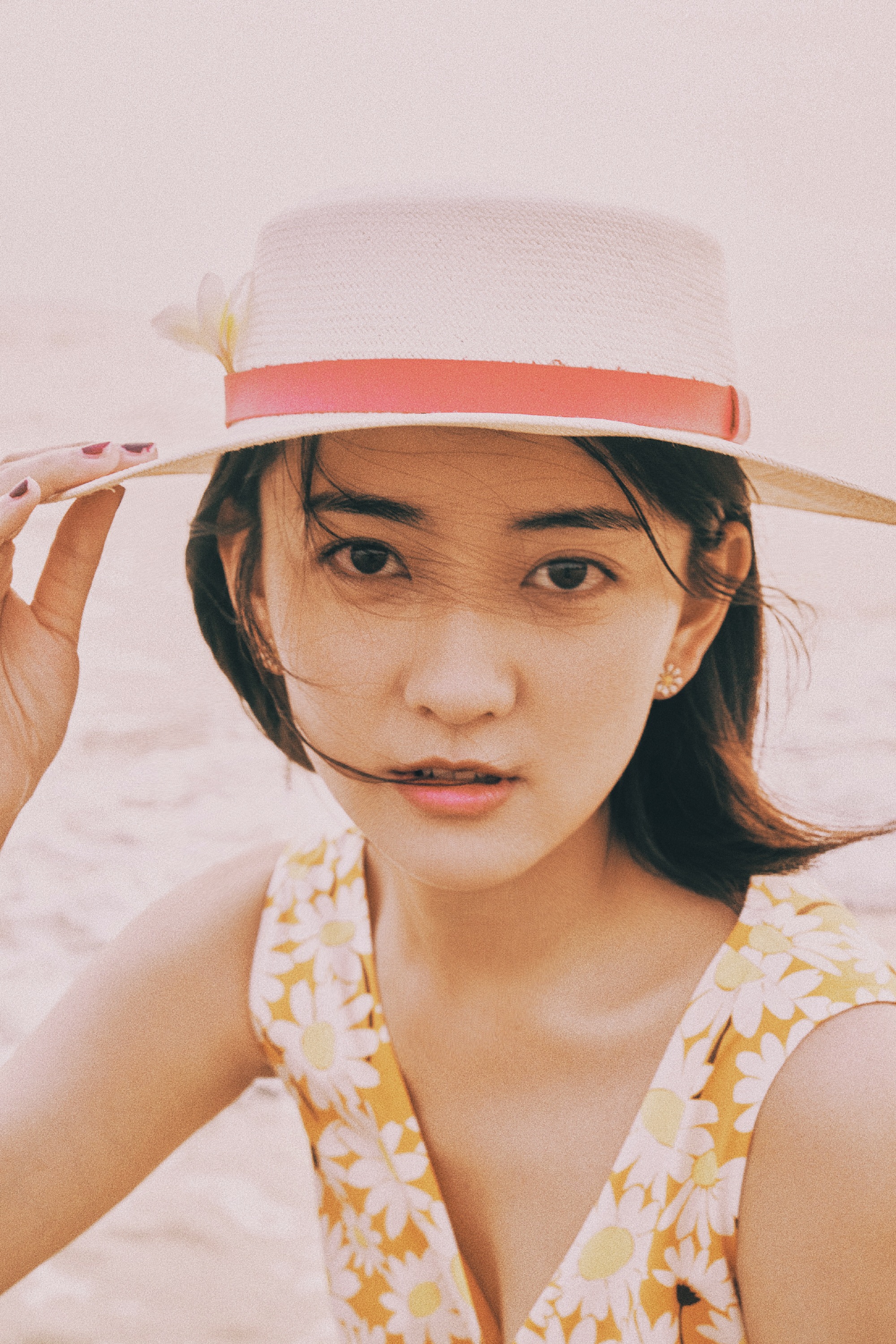 中国内地美女演员梁洁