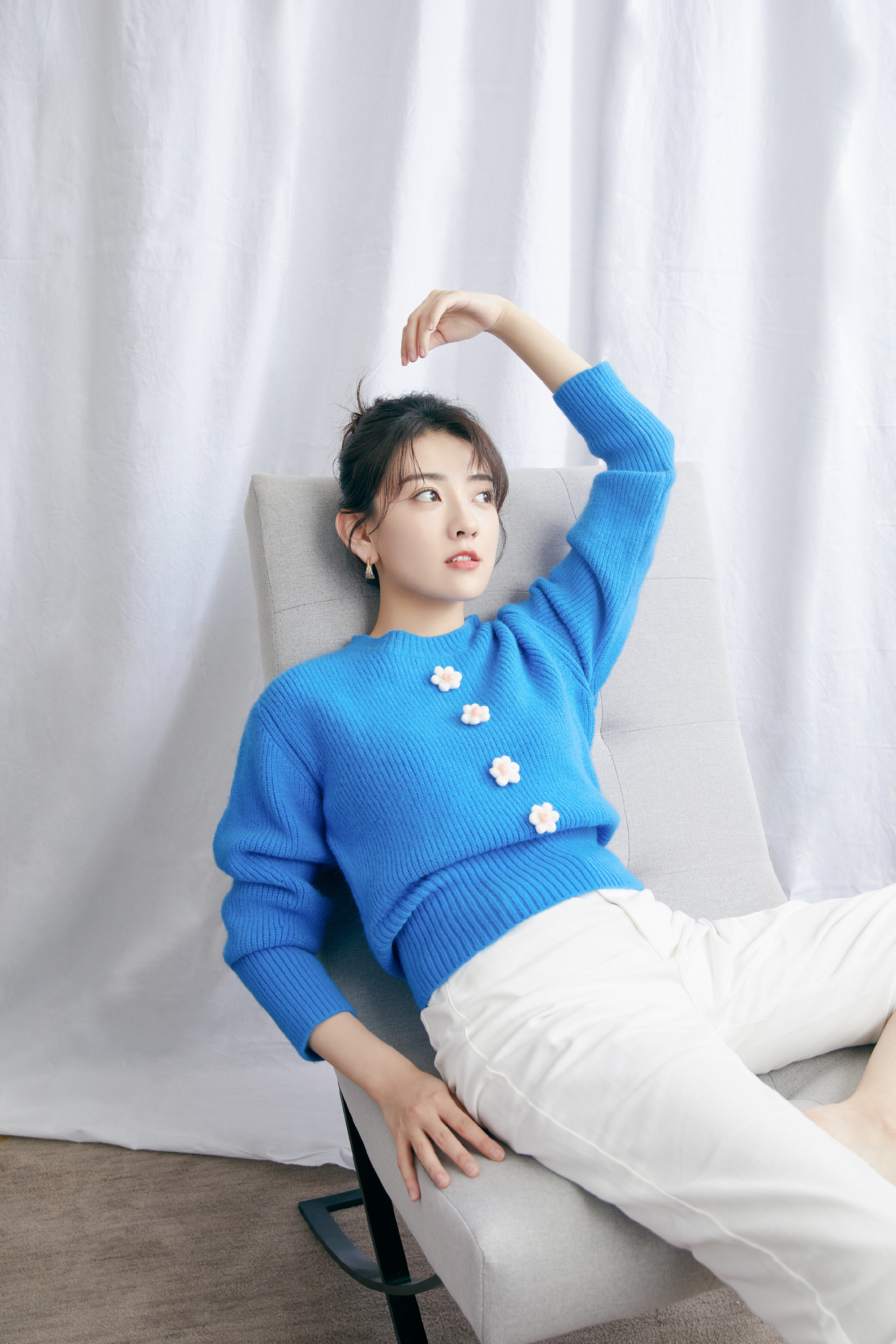 中国内地美女演员梁洁