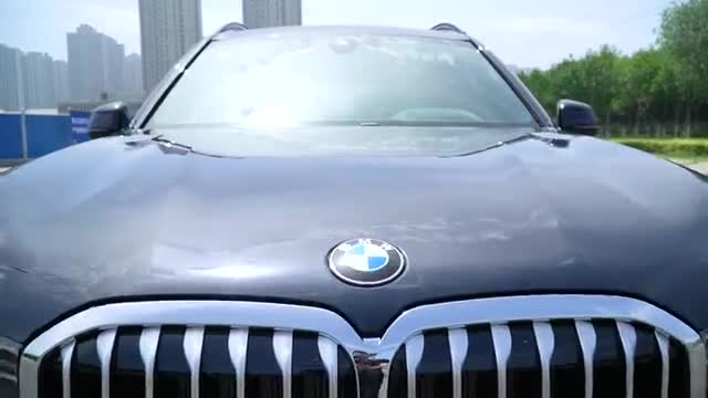 实拍20款宝马X7超帅的全尺寸SUV性能配置详解