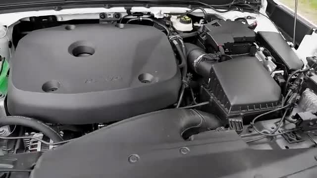 全新沃尔沃XC40T4R-Design，发动机