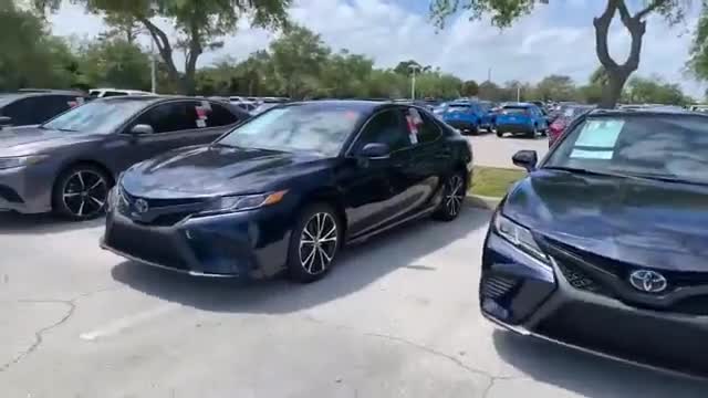 2019款丰田凯美瑞实拍，看B级车又多了一个选择