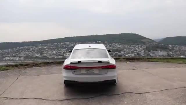 奥迪S7实拍，最帅奥迪车，西装暴徒，为啥奥迪的销量不行呢