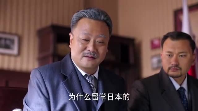 少帅汉卿又哭了出来听到徐承业进来这才把眼泪擦掉