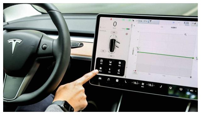 网曝特斯拉App上出现“别人的车”漏洞:可控制他人车锁、定位 网曝特斯拉App上出现“别人的车”漏洞:可控制他人车锁、定位