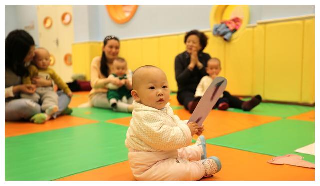 早教班有必要上吗？孩子没上早教班，家长应该多做这三点