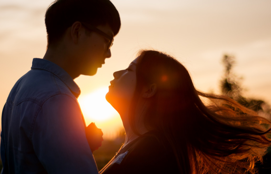 异地恋见面准备攻略 异地恋维持技巧大全