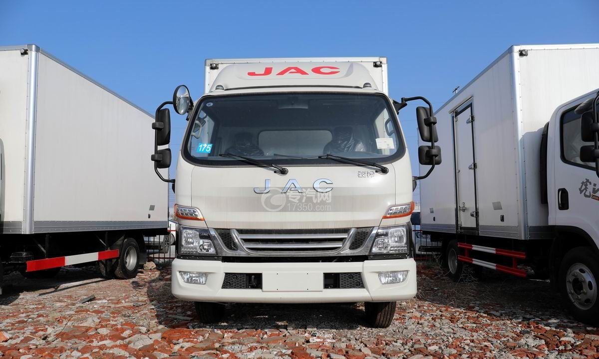 保鲜冷冻无所不能——江淮骏铃V6国六冷藏车