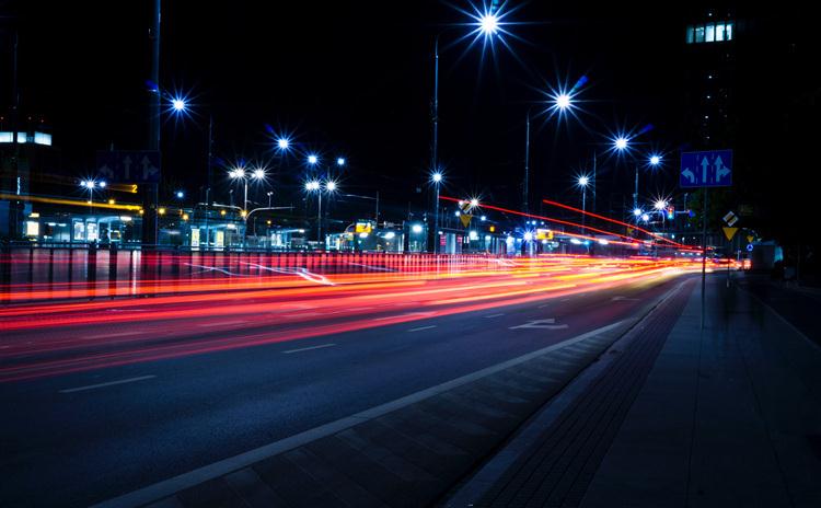 智慧城市灵活运用gps定位系统 可迅速处理路灯等设备故障