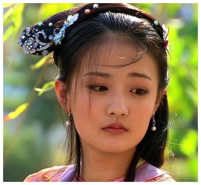 甄嬛传甄嬛有两个妹妹玉娆嫁给了允禧玉姚竟嫁给了摩格