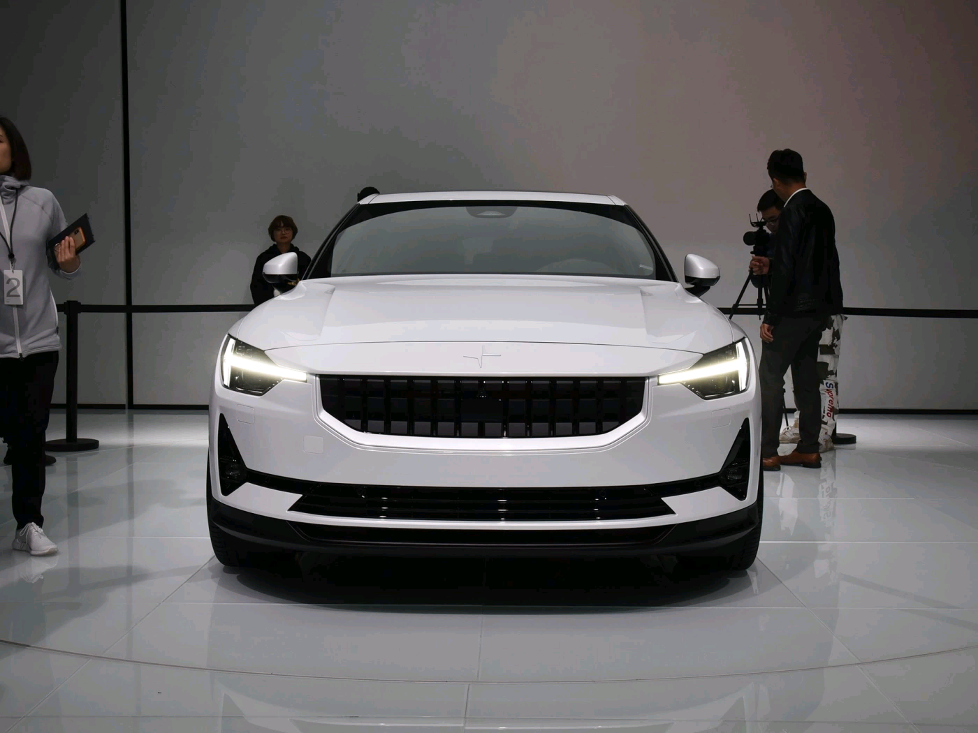 终于来了!挑战特斯拉model 3,售价29.8万沃尔沃polestar 极星2-新浪汽