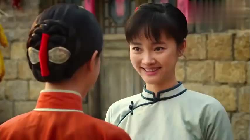 红高粱:恋儿聪明伶俐,深得九儿喜爱,二人以姐妹相称