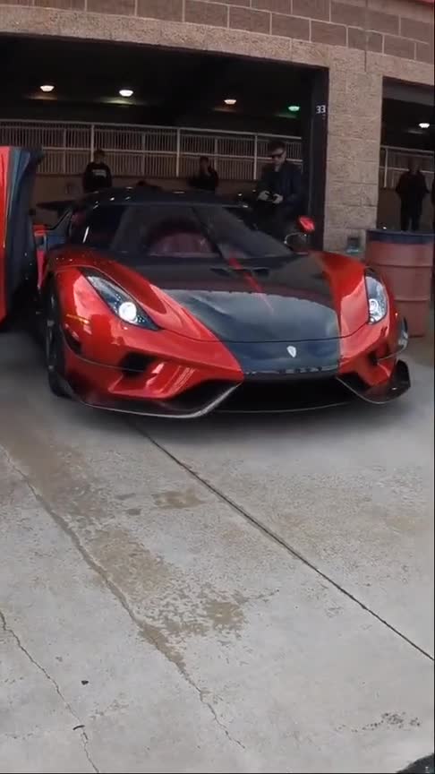 全新一代柯尼塞格幽灵，全新的前脸设计，让布加迪沉默不语！