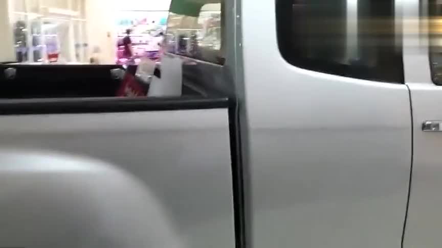 五十铃D-MAX到店实拍