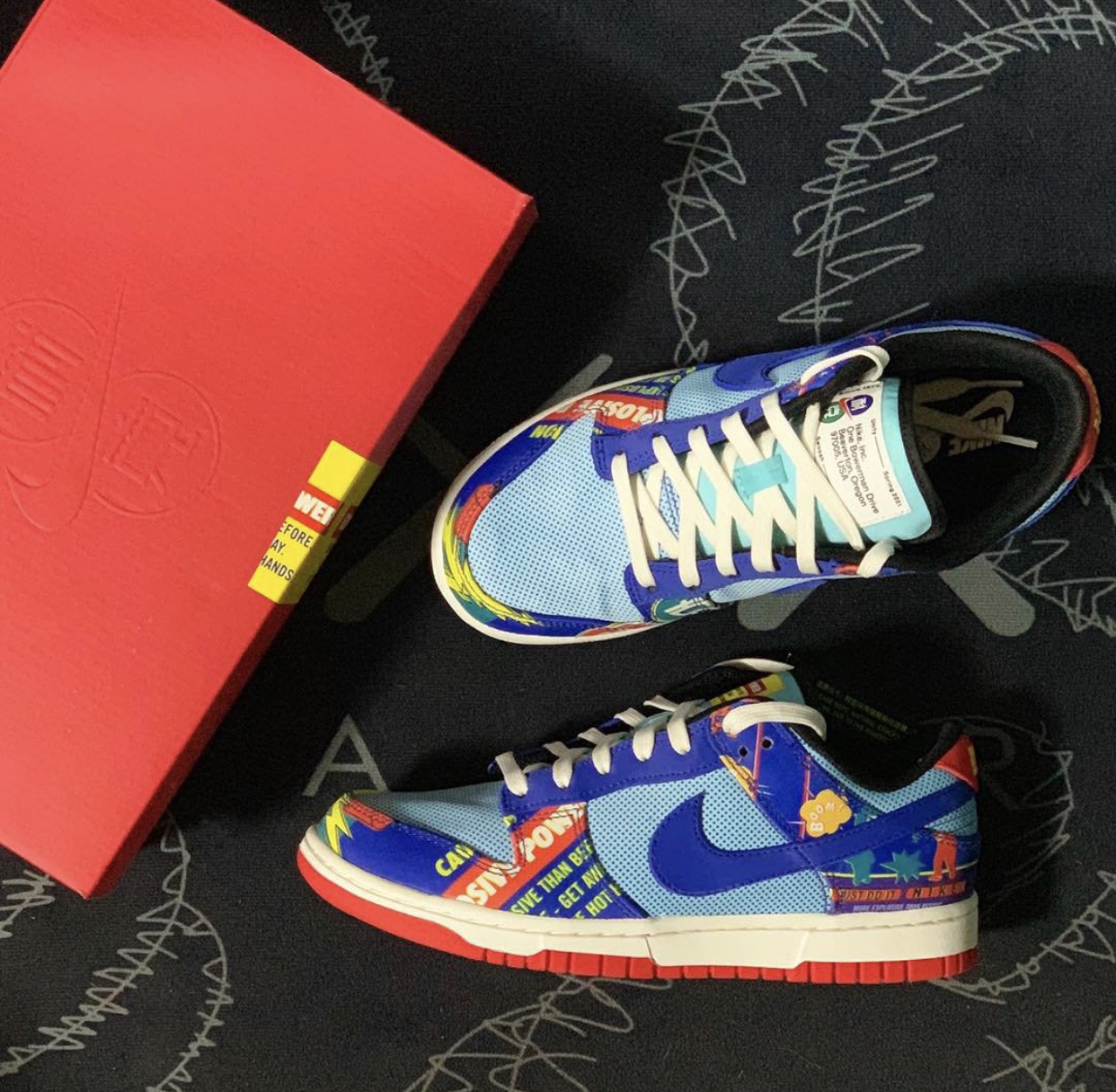 nikedunklow鞋带系法,nikeblazer鞋带系法 nikedunklowretroog爆竹cny蓝红鞭炮双层刮刮乐