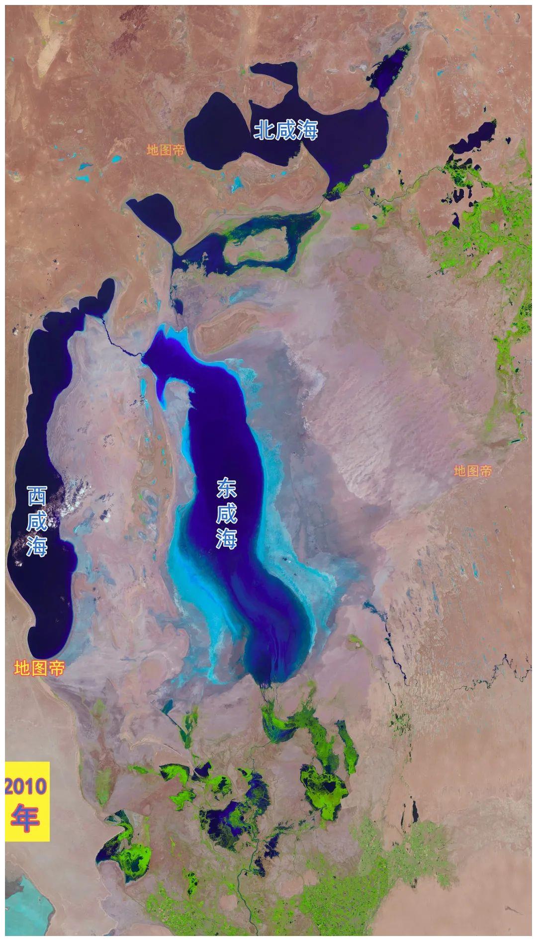 但是到了2008年,咸海变成了数个小湖泊,总面积约3300平方千米.