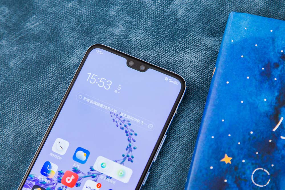 vivos10图片大全,vivos10真实图片 自然美颜还能瞬间变色!vivo s10 pro美图赏析