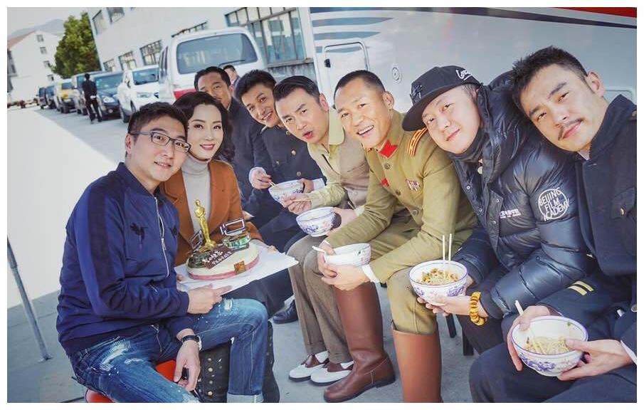 陈数老公与年轻女子举止亲密,遭出轨质疑后,男方首次回应休闲区蓝鸢梦想 - Www.slyday.coM 陈数老公与年轻女子举止亲密,遭出轨质疑后,男方首次回应休闲区蓝鸢梦想 - Www.slyday.coM