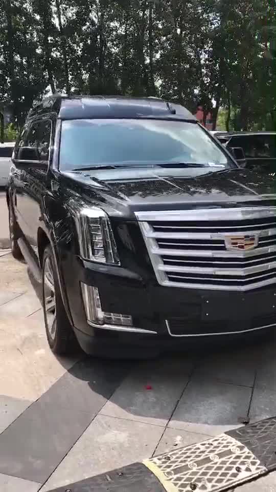 凯迪拉克最大的越野车之一