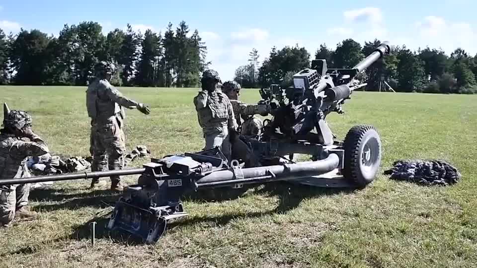 美国陆军m119a3榴弹炮射击实拍,小型但威力强大!