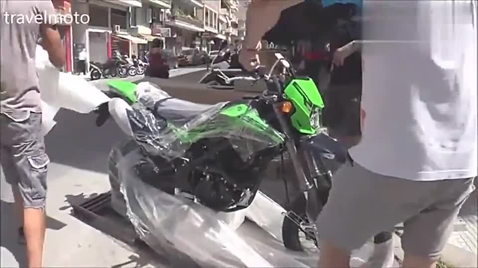 川崎小越野开箱实拍，排量150，感觉如何