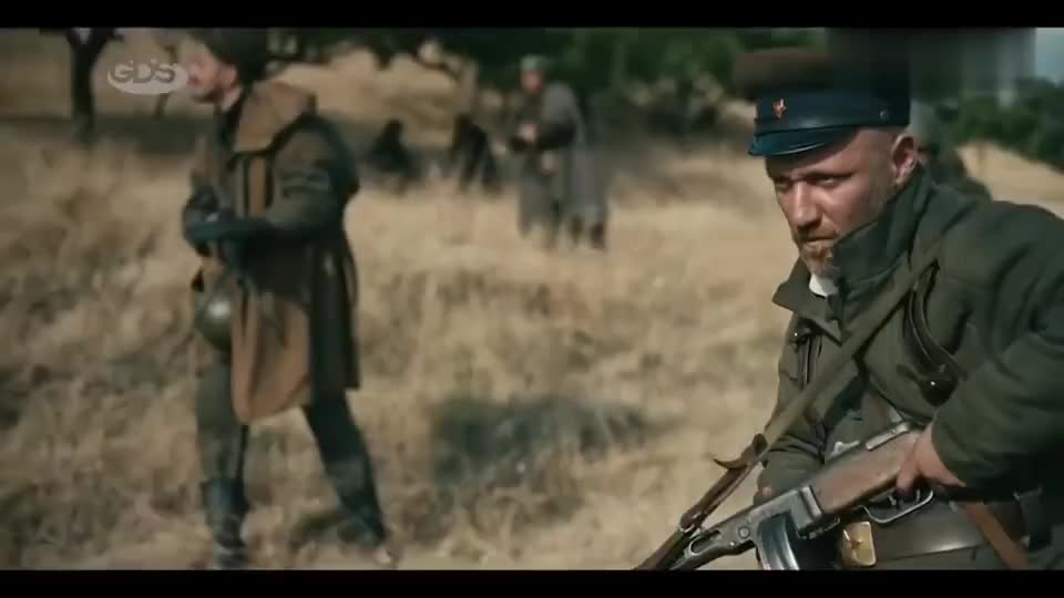 俄罗斯战争片,重机枪扫射德军,看得相当过瘾