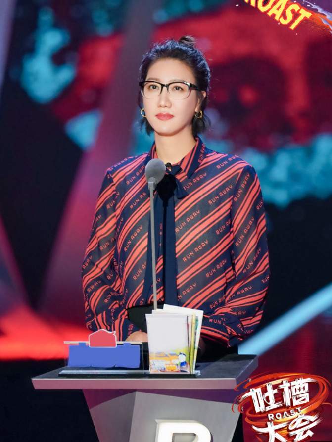 吐槽大会口碑回温全靠脱口秀演员救场易立竞灵魂拷问抢眼