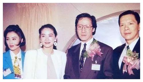 同父同母不同命,哥哥是叱咤香港的大佬,弟弟却身患癌症不幸去世休闲区蓝鸢梦想 - Www.slyday.coM 同父同母不同命,哥哥是叱咤香港的大佬,弟弟却身患癌症不幸去世休闲区蓝鸢梦想 - Www.slyday.coM