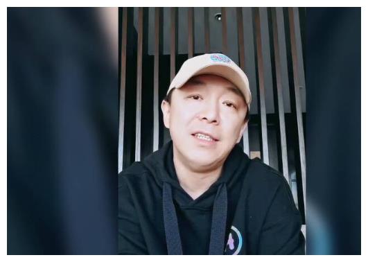 录视频暖心送祝福的黄渤,因喝酒蹦迪玩太嗨后,与美女互动被质疑休闲区蓝鸢梦想 - Www.slyday.coM 录视频暖心送祝福的黄渤,因喝酒蹦迪玩太嗨后,与美女互动被质疑休闲区蓝鸢梦想 - Www.slyday.coM