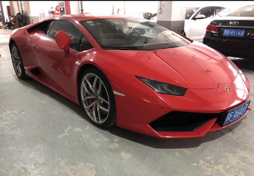 南通金沙镇实拍兰博基尼LP610跑车，车牌恰好也是