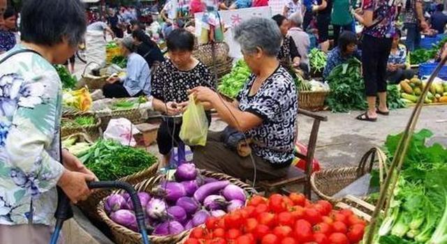去菜市场买菜,这3种菜聪明人从来都不买,卖菜的自己都