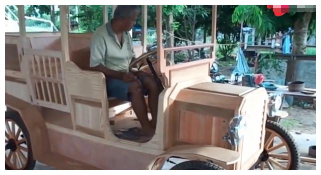 农村大叔用木头造车,速度比电动车还快,转手换了一套房