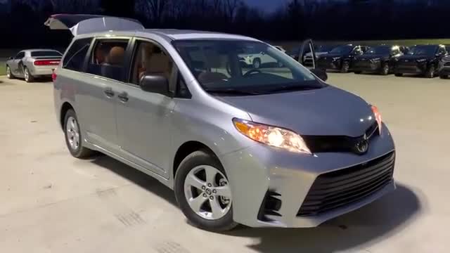 2020款丰田塞纳实车展示，看到内部空间后，给个不心动的理由