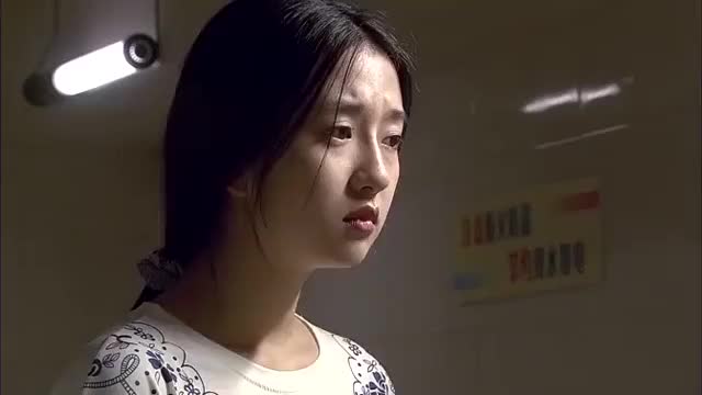 你是我的眼卢晓萌应聘总经理助理为吸引注意力拿了一把吉他
