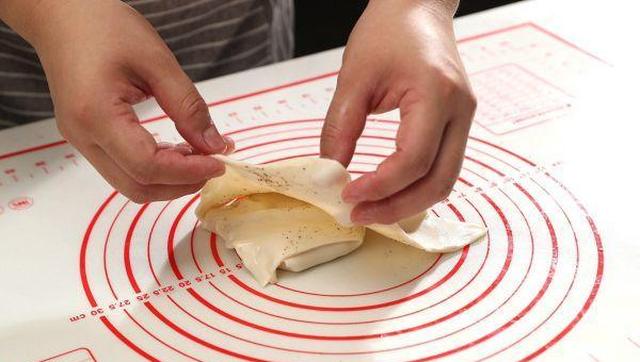 校门口小摊主靠它买了房!这种饼人人都爱吃,学会做就可以开店了