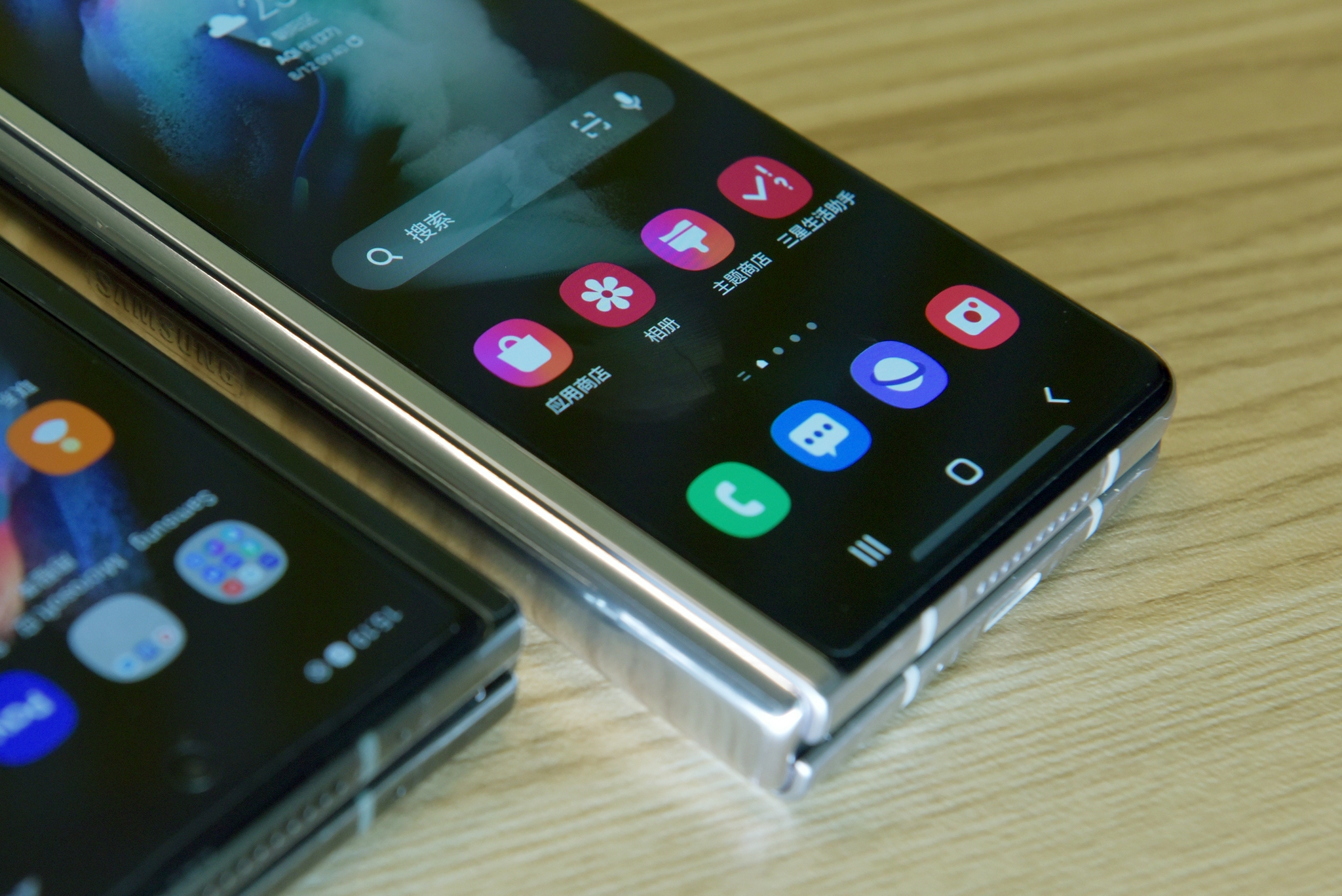 多项技术创新开启折叠屏手机新体验三星galaxyzfold3上手