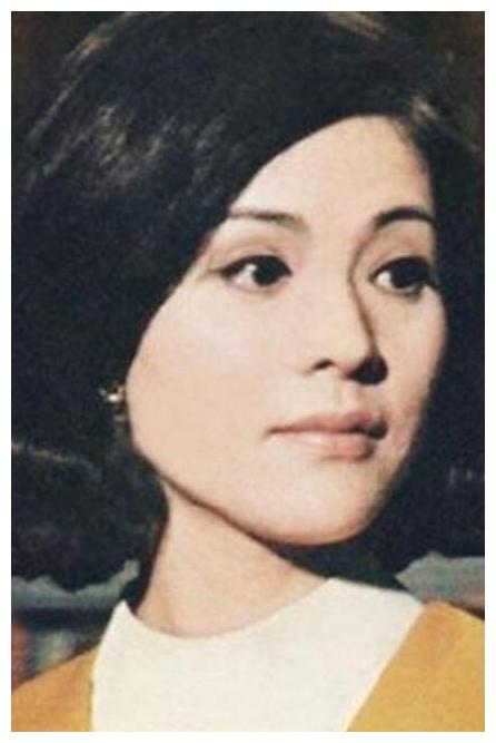 归亚蕾:20岁出道,四度封后,与初恋相守54年不离不弃