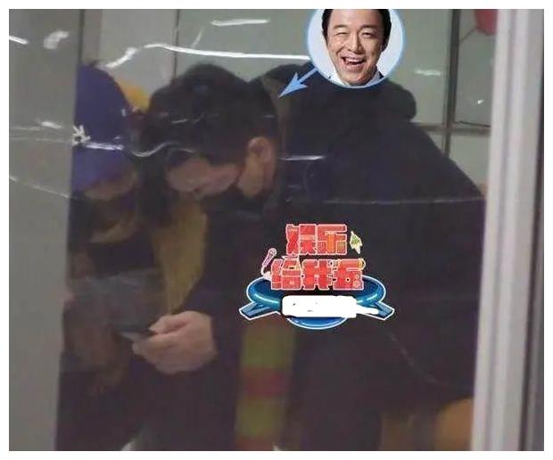 录视频暖心送祝福的黄渤,因喝酒蹦迪玩太嗨后,与美女互动被质疑休闲区蓝鸢梦想 - Www.slyday.coM 录视频暖心送祝福的黄渤,因喝酒蹦迪玩太嗨后,与美女互动被质疑休闲区蓝鸢梦想 - Www.slyday.coM