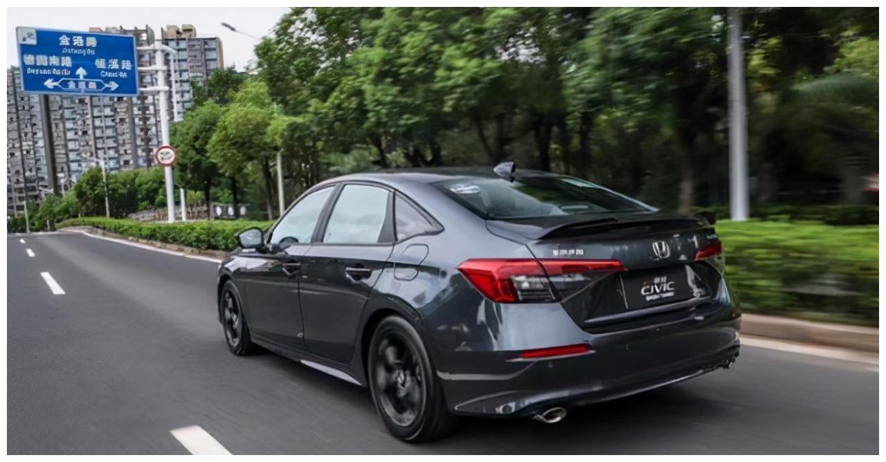 从激进变得收敛,从运动变得家用,全新第十一代思域还能热卖?