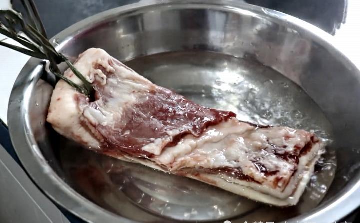 回锅肉用什么肉制成 a948-kaqzmiv5696515.jpg