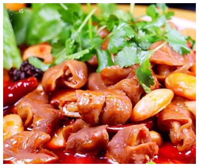 美味下饭的家常菜,红烧肥肠,柔嫩可口,肥而不腻