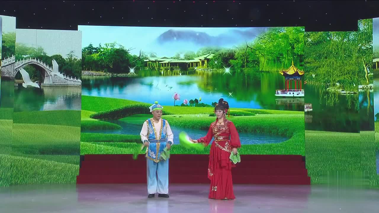 二人转分东西南北四个派系,北派以赵晓波为代表,唱腔优美