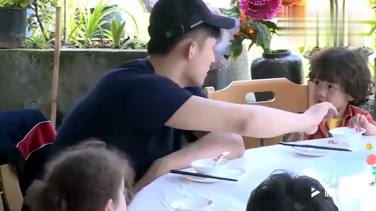 黄景瑜豪豪日常斗嘴豪豪竟飙出黄景瑜难以置信的话